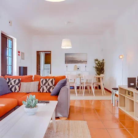 Feriehus Vivenda Pereiras Com 2 Quartos Em